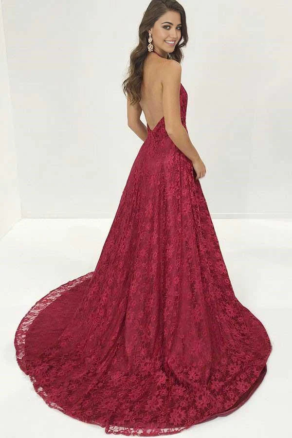 Vestido de fiesta rojo de encaje con cola larga y corte A con escote halter y abertura